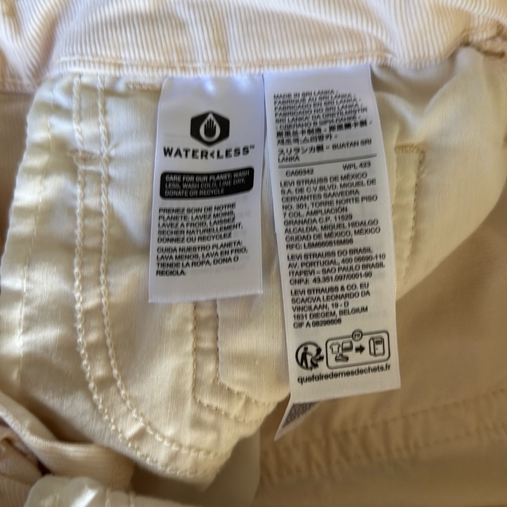 Levi's Off White/Cream Boot Cut Pants - Picture 14 of 16